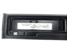 Mercedes-Benz SL R230 Zmieniarka płyt CD/DVD A2208274642