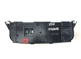 Toyota RAV 4 (XA40) Panel klimatyzacji 5590042410