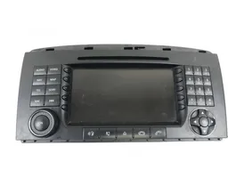 Mercedes-Benz R W251 Radio / CD-Player / DVD-Player / Navigation A2518703389