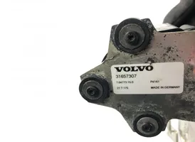 Volvo V60 Sähköinen jäähdytysnesteen apupumppu 31657307