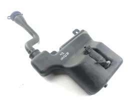 Mercedes-Benz Vito Viano W447 Windshield washer fluid reservoir/tank A0008690200