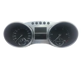Mercedes-Benz ML W164 Tachimetro (quadro strumenti) A1645408947