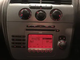 Seat Toledo III (5P) Radio/CD/DVD/GPS-pääyksikkö 7645637366
