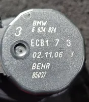 BMW X3 E83 Oro sklendės varikliukas 6934824