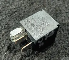Volvo V70 Other relay 001D1080