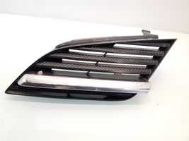 Nissan Primera Grille calandre supérieure de pare-chocs avant 62330AU300