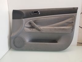 Volkswagen PASSAT B5 Rivestimento del pannello della portiera anteriore 3B0867012