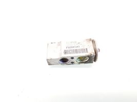 Opel Corsa C Ilmastointilaitteen laajennusventtiili (A/C) 662233P