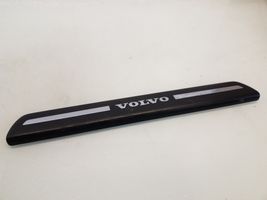 Volvo V50 Muu kynnyksen/pilarin verhoiluelementti 08622671