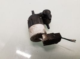 Nissan Almera N16 Tuulilasi tuulilasinpesimen pumppu 