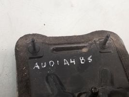 Audi A4 S4 B5 8D Vaihteenvalitsimen verhoilu 