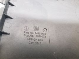 Opel Signum Pokrywa skrzynki akumulatora GM24438485
