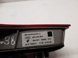 Audi A4 S4 B7 8E 8H Lampy tylnej klapy bagażnika 8E9945093