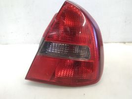 Mitsubishi Carisma Luci posteriori 151086