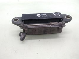 Audi A4 S4 B5 8D Maniglia esterna per portiera posteriore 