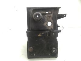 Volvo V50 Support boîte de batterie 30667941