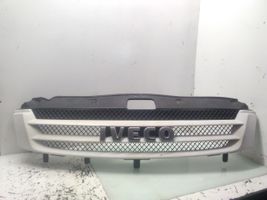 Iveco Daily 35.8 - 9 Rejilla superior del radiador del parachoques delantero 38028010105