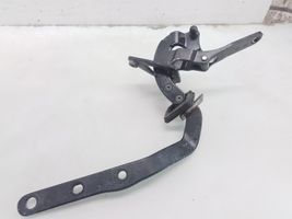 Volvo V70 Cerniera portellone posteriore/bagagliaio 8643157