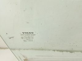 Volvo V70 Etuoven ikkunalasi, neliovinen malli 
