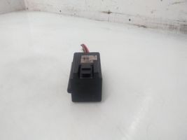 Opel Astra H Coolant fan relay 13119468