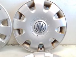 Volkswagen PASSAT B5 R15 wheel hub/cap/trim 