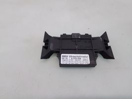 BMW 5 E39 Boîtier module alarme 65758379938