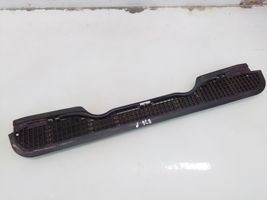 BMW 3 E36 Kratka wlotu powietrza na maskę 51131977679