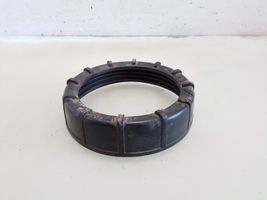 BMW 3 E36 Polttoainesäiliön pumpun ruuvin lukkorenkaan mutteri 1181142