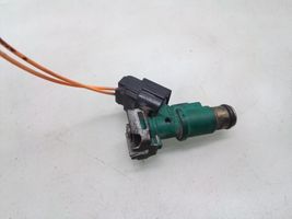 Peugeot 1007 Injecteur de carburant 01F023