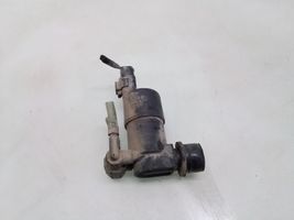 Nissan Terrano Tuulilasi tuulilasinpesimen pumppu 8200194414