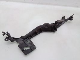 Ford Mondeo MK IV Supporto di montaggio del parafango 7S71A02477A