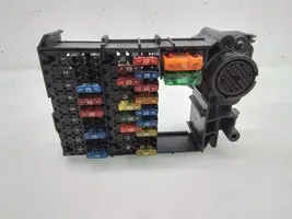 Mercedes-Benz E W210 Module de fusibles 2105453340