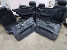 Mercedes-Benz E W210 Set di rivestimento sedili e portiere 