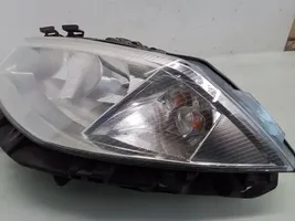 Renault Megane II Lampa przednia 