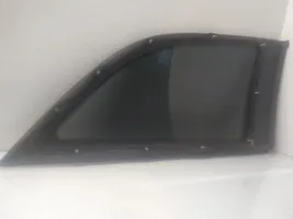Opel Vectra C Fenêtre latérale avant / vitre triangulaire 