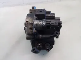 Volvo S60 Pompe d'injection de carburant à haute pression 8689590