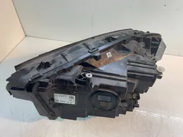 Mercedes-Benz GLA H247 Lampa przednia A2479064205