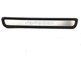 Toyota Avensis T270 Takaoven kynnyksen suojalista 6791505030