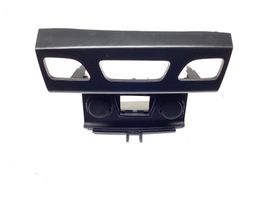 Hyundai ix35 Panel gniazda zapalniczki przedniej tunelu środkowego 846212Y900