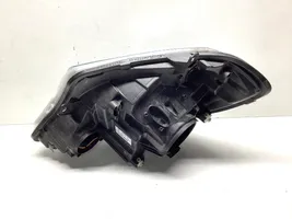 Mercedes-Benz Sprinter W906 Lampa przednia A9068205900