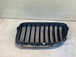 BMW 5 F10 F11 Grille de calandre avant 51137203204