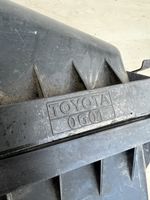 Toyota Avensis T250 Boîtier de filtre à air 0