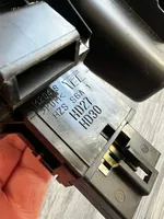 Honda CR-V Tailgate/boot open switch button M20419