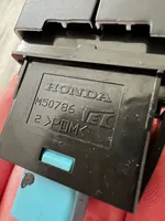 Honda CR-V Interruptor de la bomba del limpiafaros M50786
