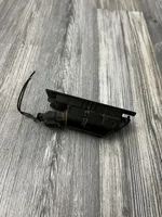 Opel Vectra C Lampa oświetlenia tylnej tablicy rejestracyjnej 13139990