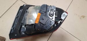 BMW 2 F45 Lampy tylnej klapy bagażnika 7311041