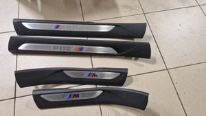 BMW X5 F15 Garniture marche-pieds avant 7284557