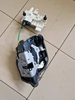 BMW 5 G30 G31 Motore per chiusura ammortizzata della porta anteriore 7281948