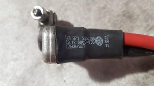 Volkswagen Eos Câble de batterie positif 1K0971228AA