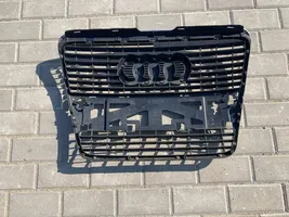 Audi A6 S6 C6 4F Grotelės viršutinės 4F0853651